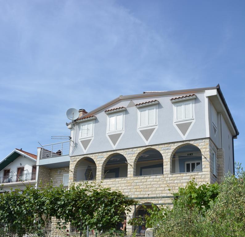 Apartments Petar & Anka Biograd Na Moru Exterior foto